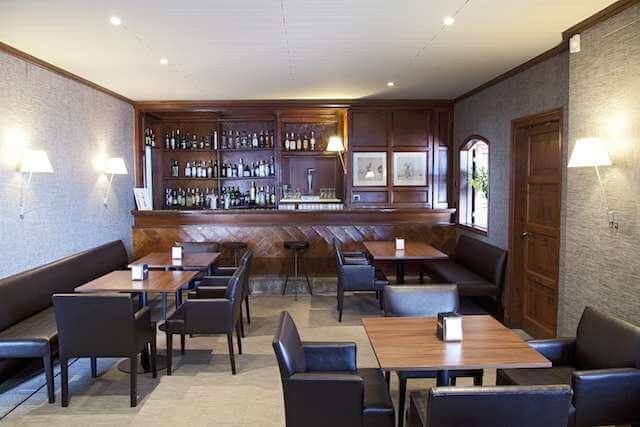 Bar du Club House du Golf Club Llavaneras en Espagne