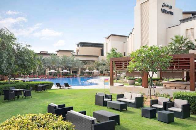 Patio du Westin Abu Dhabi Golf Resort & Spa